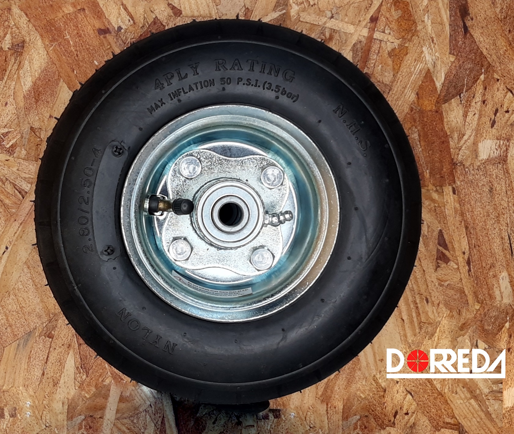 FP8A4C51 - LLANTA NEUMATICA INTERIOR A 1/2" TUBO CENTRADO 8" FP8A4C51