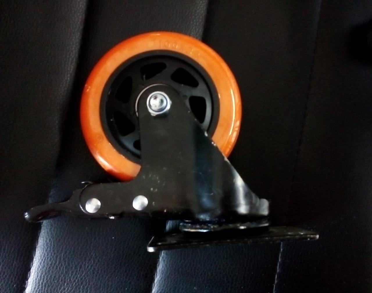 Y-1058-100 - RODAJA NARANJA PU C/BALERO GIRA. C/FRENO 4 Y-1058-100